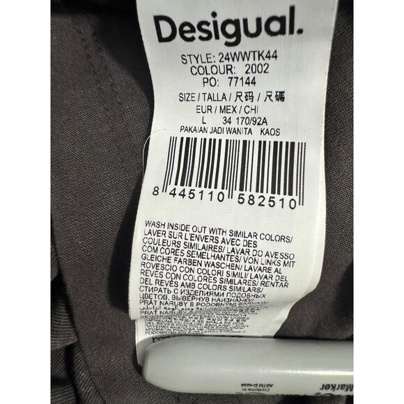 DESIGUAL Carla Love Lettering Long Sleeve Tee in Sz Large - Picture 6 of 10